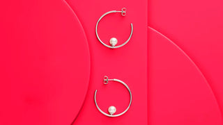 Who do Hoop Earrings Favor According to Personality and Event?