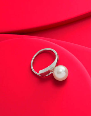 Majorica Sterling Silver Rhodium Plated Ring for Women with Organic Pearl, 10mm Round White Pear, Size 15, Clave de Sol Collection
