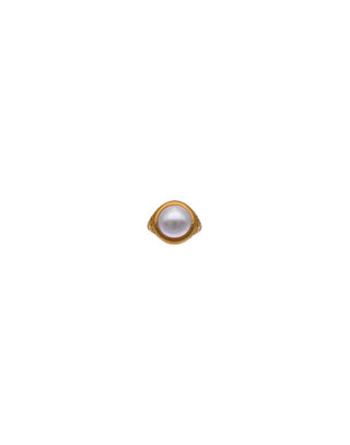 Gold plated silver signet ring. White half ball pearl of 12mm for men and women, ZALE Collection