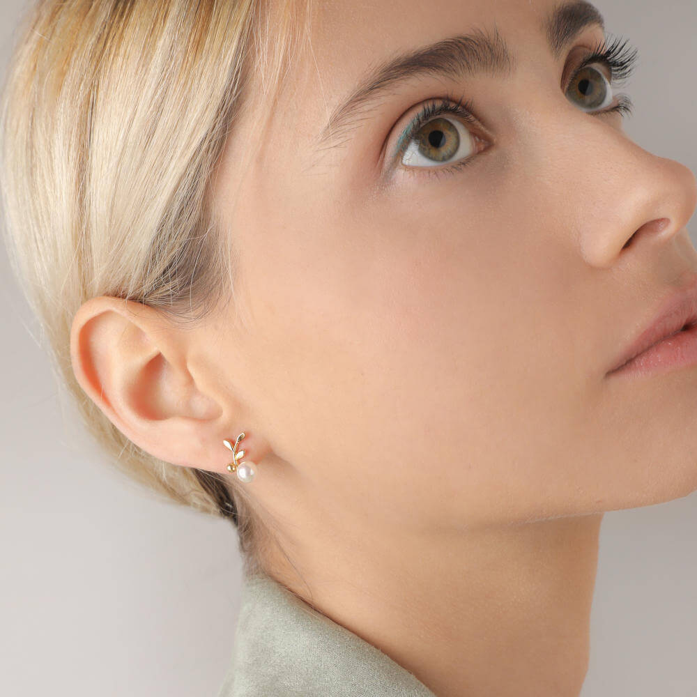 925 Silver Heart V-shaped Pearl Aigrette Series Earrings Women